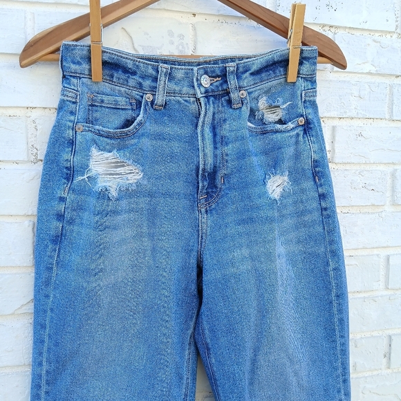 American Eagle Mom Straight Jeans size 4 Regular - Picture 3 of 8
